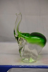 MURANO STYLE GREEN ART GLASS ELEPHANT HAND BLOWN VERY HEAVY - Picture 1 of 4
