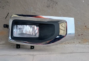 OEM 2015-2020 Chevy, GMC Fog Light & Bezel Driver Side 22936482, 16-005L J7640 - Picture 1 of 5