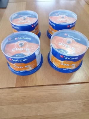 200 Genuine Verbatim 43814 DVD-R Blank Recordable Discs 120 Mins 4.7GB 16x - Image 1 of 4