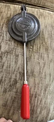 Hearthsong UFO To Go Camping Campfire Sandwich Maker Griller - Изображение 1 из 4