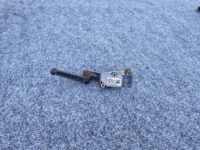 MONTAJE SENSOR NIVEL ALTURA DELANTERO IZQUIERDO OEM BMW X4 X5 X6 F15 2011-2019 Foto 1 de 4