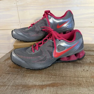 Кроссовки женские Nike Reax Run спортивные тренировочные размер 8 серые розовые серые - Изображение 1 из 4