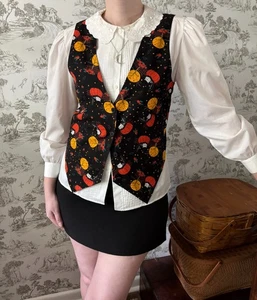 Vintage 90s Basic Edition Black Halloween Vest Cat Pumpkin Print Unique Fantasy - Picture 1 of 9