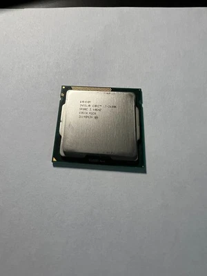 CPU y enfriador Intel Core i7-2600K Foto 1 de 4