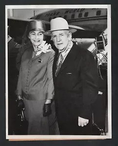 1958 Press Photo, Casey Stengel & Wife Edna Head Home After Triumphant Season - Picture 1 of 2