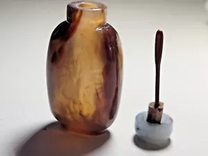 Vintage Chinese Translucent Banded Agate Snuff Bottle & Stopper - Picture 1 of 6