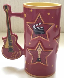 Große Tasse von Madame Tussauds London / mit Gitarrengriff / berühmt - Bild 1 von 8