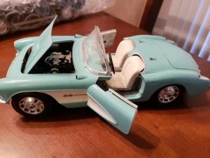 Burago Chevrolet 1957 Corvette 1:18 Die Cast Aqua White - Picture 1 of 1