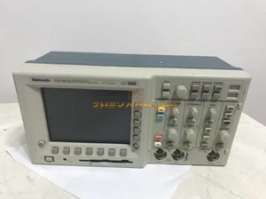 1PC Used Tektronix TDS3052B Oscilloscope 500MHz Tested Good - Picture 1 of 5