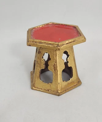 Antigua mesa victoriana casa muñecas en madera dorada y laca gótica Foto 1 de 4