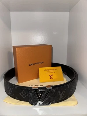 Cinturón Louis Vuitton LV Monograma 42/105 Cuero Negro Hebilla Plateada Foto 1 de 2