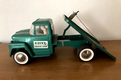 Vintage 1960's Ertl International Loadstar Truck Line 1600 Flat Tilt Bed Truck - Image 1 of 4