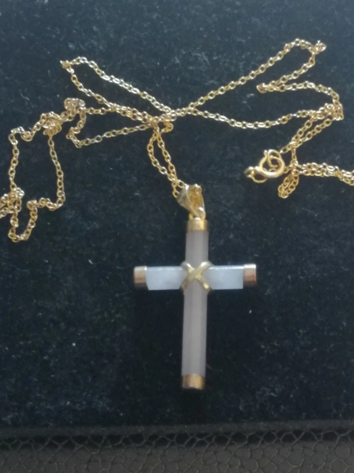 Catenina collanina da donna in argento 925  dorato con crocifisso in giada - Immagine 1 di 4