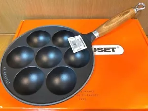 Le creuset 20cm Danish Bread Enamel Frying Pan Black Rare With box - Picture 1 of 3