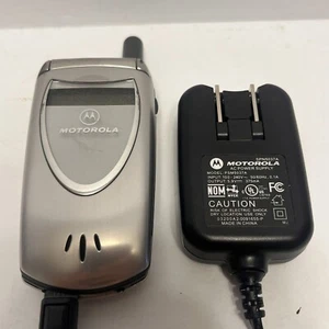 Vintage Motorazr cell phone - Picture 1 of 6