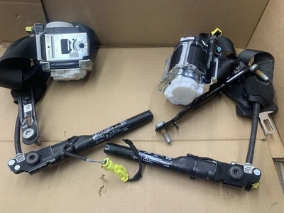  Оригинальные передние ремни безопасности и натяжители для Jeep Grand Cherokee 2023 2024 годов выпуска.  - Изображение 1 из 4