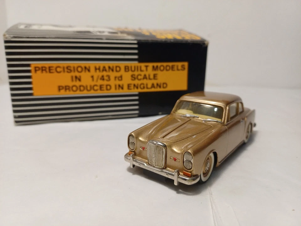 GEMS & COBWEBS MILESTONE MIN 1/43 GC3 - ALVIS TF21 SALOON 1966 - GOLD - Image 1 of 4