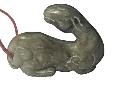 RARO COLGANTE DE JADE CALEDÓN ABIGARRADO DE UN CABALLO, DINASTÍA QING, 1644-1912AD Foto 1 de 4
