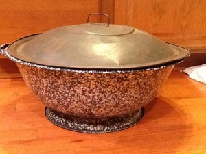 Enamelware or Granite Ware Dough Bowl With Lid LARGE Vintage Antique - Picture 1 of 12
