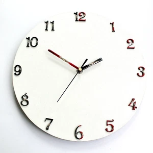 Reloj de pared blanco hecho a mano, 30 cm/12 pulgadas (aprox.), reloj minimalista, nórdico. - Imagen 1 de 7