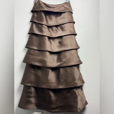 Vestido de Noche CHETTA B Sherrie Bloom. Peter Noviello Seda en Niveles Talla 8 Foto 1 de 4