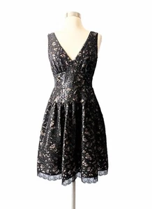 BCBG MAXAZRIA ""Katarina"" Kleid schwarz Spitze hellbraun Pailletten ärmellos Gr. 2 - Bild 1 von 7