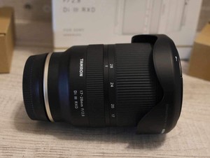 Tamron 17-28mm f/2.8 Di III RXD Lens for Sony Pre-owned Used 2x