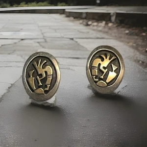 vin NAVAJO MIKE BEGAY THICK 14K YELLOW GOLD & STERLING KOKOPELLI  STYLE EARRINGS - Picture 1 of 5