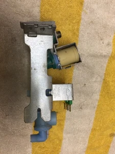 242252702 FRIGIDAIRE REFRIGERATOR WATER VALVE Free Shipping - Picture 1 of 6