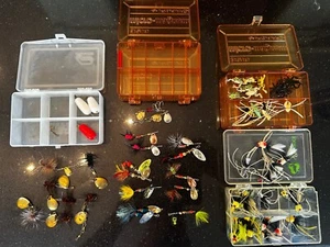 4 Boxes Frogs, poppers, 12 Mepps # 0 Spinners and more - Picture 1 of 9