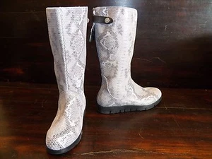 Neu TSUBO Eilis wasserabweisende wasserabweisende Damen-Winterstiefel anthrazitfarben Schlange Reißverschluss - Bild 1 von 8