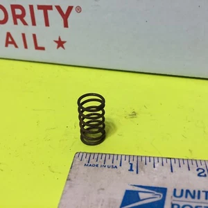 Fuel filter gascolator spring. 6 coils. Item: 3350 - Picture 1 of 1