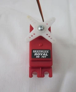 MULTIPLEX ROYAL BB FET SERVO per modelli e progetti radiocomando - Foto 1 di 3