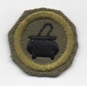 Cooking Merit Badge, Type E Khaki Narrow Crimped (1947-60), Lt-Used - Picture 1 of 1