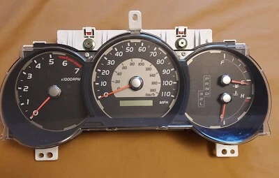 Toyota 4Runner 2003 2004 2005 cuadro de instrumentos velocímetro velocímetro  Foto 1 de 4