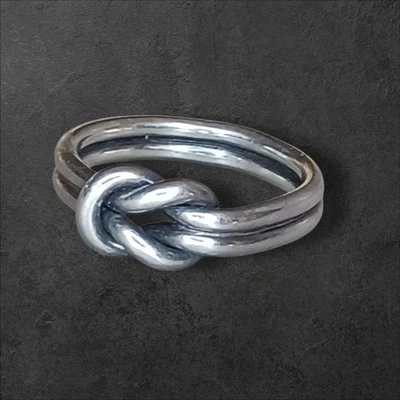 James Avery Retired 925 Sterling Silver Lovers Knot Ring Size 8 Band - Image 1 of 3