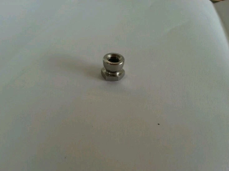 Dadi antifurto inox m10 10 pezzi - Immagine 1 di 1