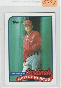 1989 TOPPS WHITEY HERZOG #654 ST. LOUIS CARDINALS BASEBALL KARTE - Bild 1 von 2