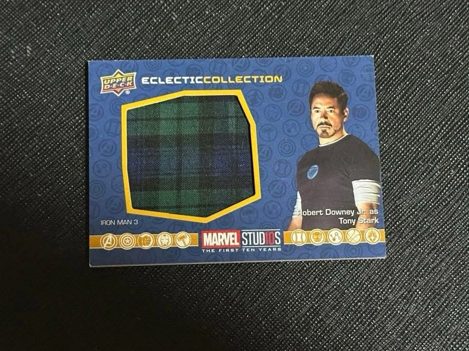 2019 Marvel Studios Robert Downey Jr As Tony Stark Iron Man Costume Relic Card - Image 1 of 1