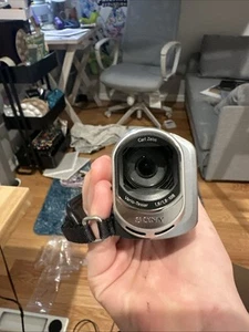 sony handycam dcr sx60 with chargers sd card batteries chargers - Picture 1 of 4