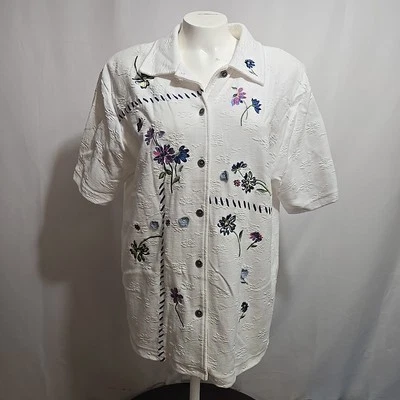 VTG Teddi Button Shirt Womens Size Large White Embroidered Flowers Granny Core - Image 1 of 4