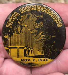 Vintage Original 1946 Iowa Homecoming Celluloid Pinback Button Football Hawkeyes - Picture 1 of 7