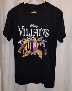 NWT Disney Villains Graphic Tshirt Black medium Junior - Picture 1 of 4