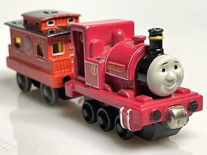 Thomas The Train Skarloey Diecast Magnetic Connect Train 2005 W/ Caboose - Bild 1 von 6
