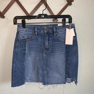 Unveröffentlicht neu mit Etikett Damen Größe 27 Sadie Denim Rock Francesca's Minirock - Bild 1 von 10