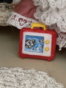 1/12th Dolls House Miniature Handmade Vintage Nursery Toy Game Radio Television - Picture 1 of 3