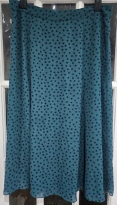 Womens M&S Green Polka Dot Chiffon Long Length Maxi Skirt - Uk 16 - Picture 1 of 8