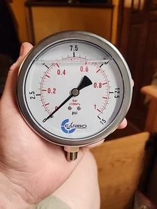 4" Pressure Gauge, Stainless Steel Case, Liquid Filled, Lower Mnt 15 PSI Carbo - Picture 1 of 5