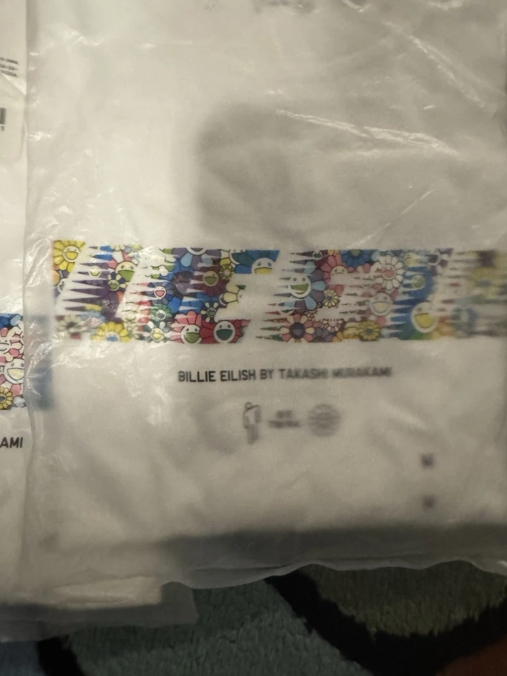 Uniqlo Billie Eilish by Takashi Murakami UT Womens White T-shirt Size M