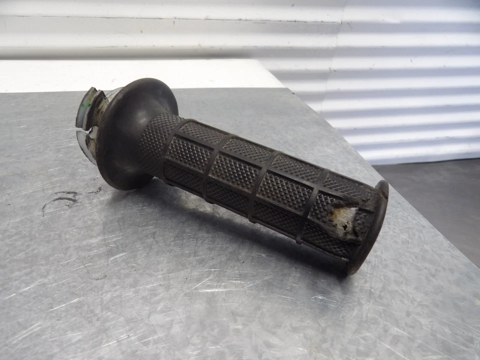 23-24 Honda XR150 L throttle tube sleeve w hand grip 53140-KB9-752 - Image 1 of 2